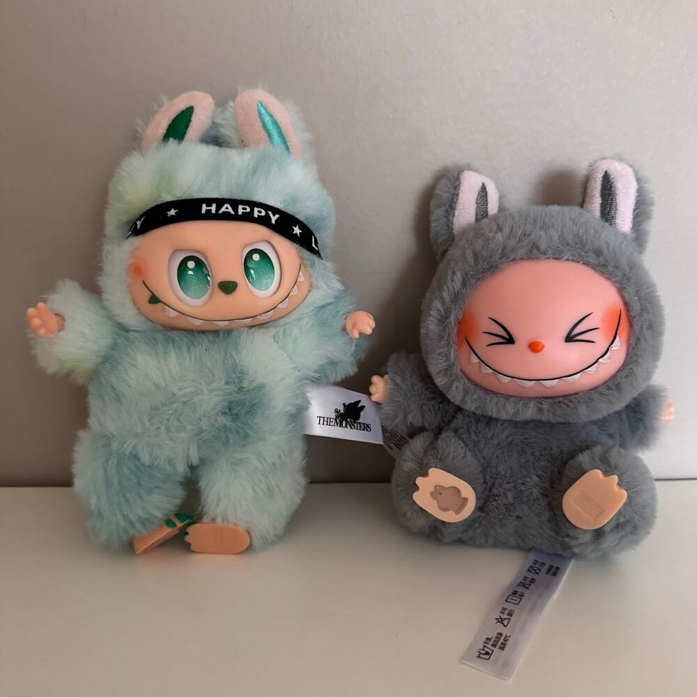 Labubu Pop Mart The Monsters Bundle Big Into Energy Series Have a Seat Gray